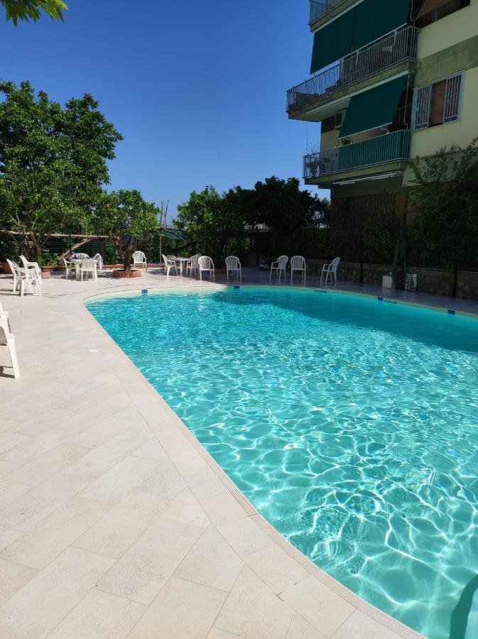 Al Parco II Rota B&B Sorrento Bagian luar foto